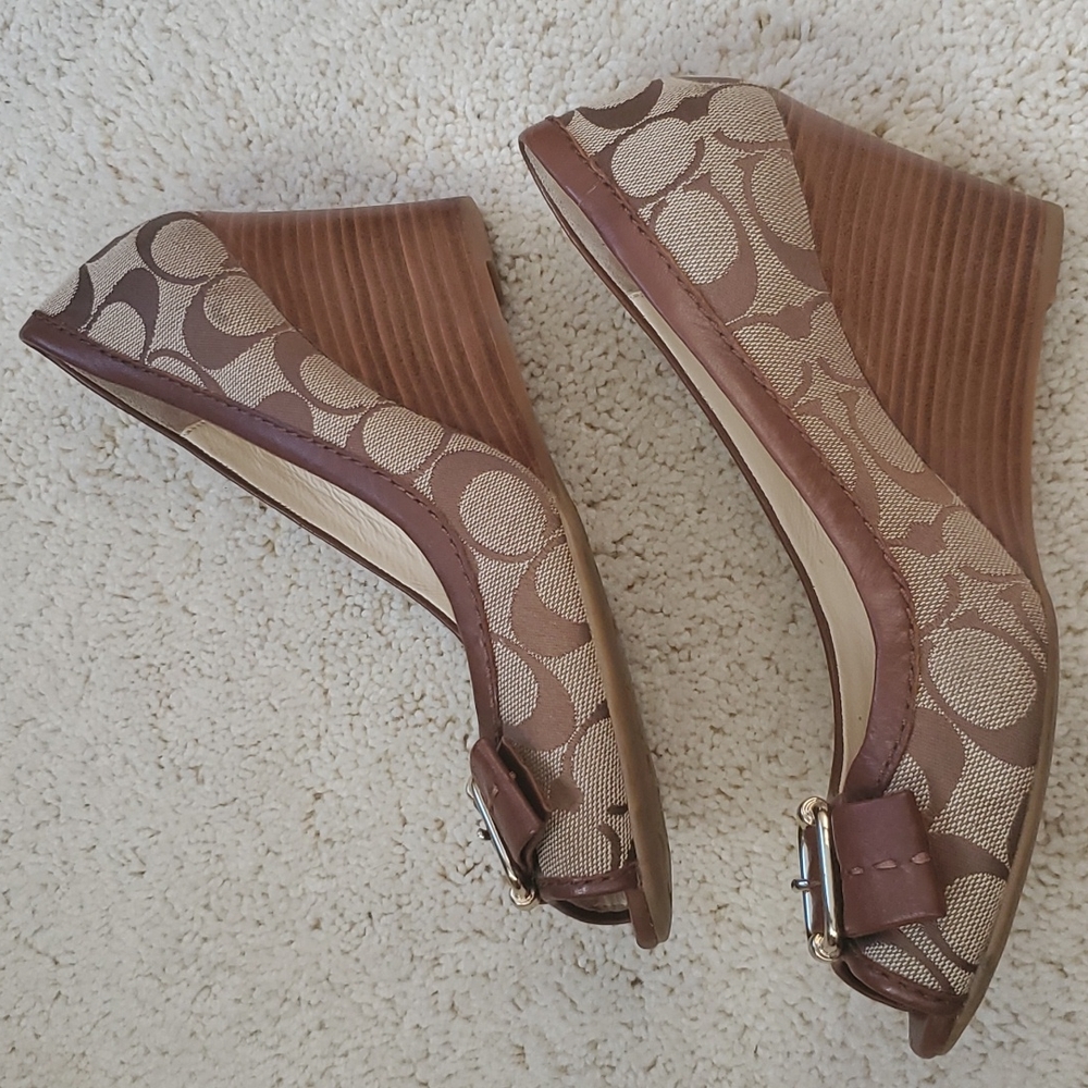Coach Logo Andi Wedges - Picture 4 of 8